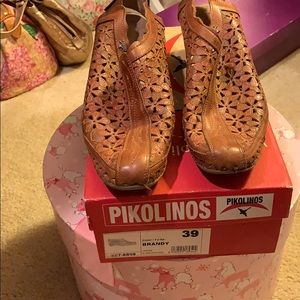 Pikolinos brandy size 9